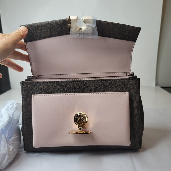 Michael Kors cross body bag - Picture 14 of 16